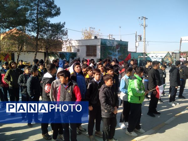 مراسم وداع با شهید گمنام در دبیرستان آیت الله خامنه‌ای شهرستان خلیل‌آباد 