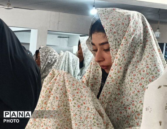 حضور حماسی مردم در اولین نماز جمعه بعد از شهادت رهبر انقلاب