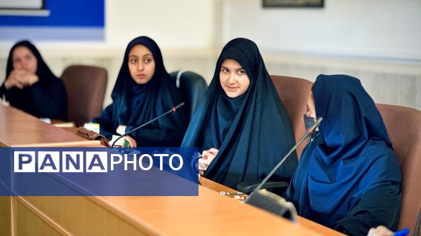 برگزاری دوازدهمین دوره‌ انتخابات مجلس دانش‌آموزی استان مرکزی در بخش دختران