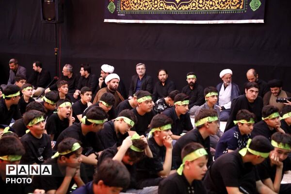 چهاردهمین سوگواره  دانش آموزی «احلی من العسل» در قم