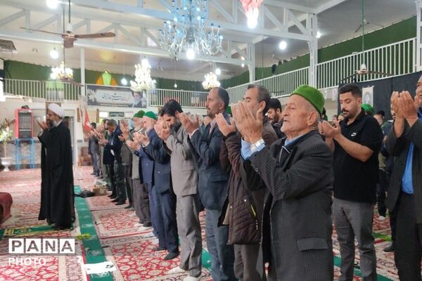 اقامه نماز جمعه در آخرین هفته  ماه مبارک رمضان در شهر بار نیشابور