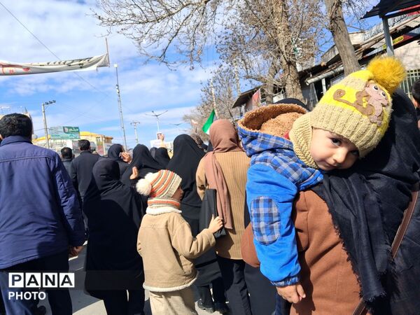 امروز شیروان در سوگ ۳شهید جنگ تحمیلی نشست