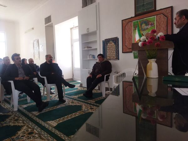دومین جلسه هدایت تحصیلی پایه نهم دبیرستان نمونه دانش کاشمر