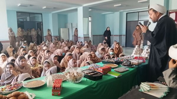 ایستگاه صلواتی دبیرستان حضرت آسیه(س) در ایام فاطمیه