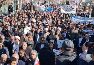 جشن چهل و ششمین سالگرد انقلاب اسلامی در شهر تاکستان برگزار شد