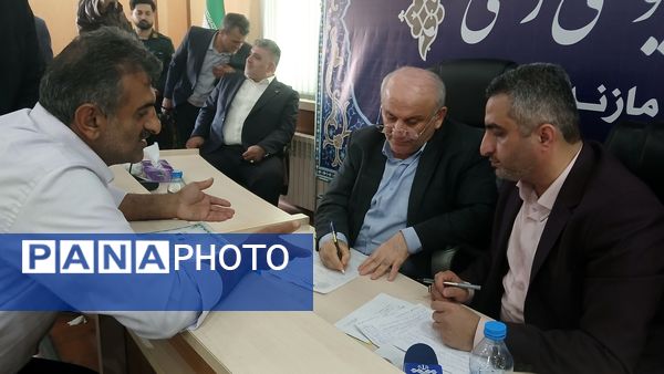 ملاقات مردمی استاندار مازندران با شهروندان محمودآباد