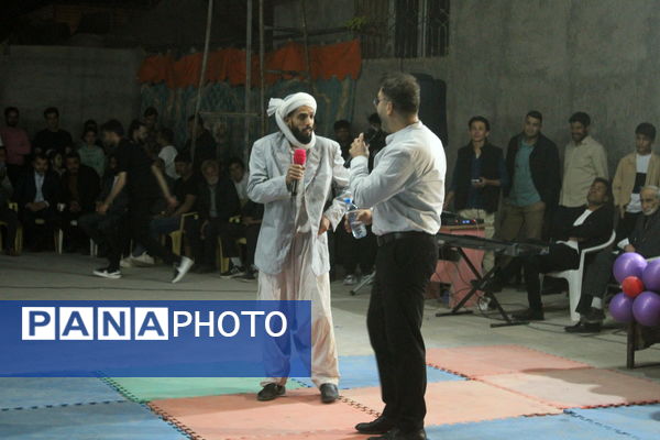 برگزاری جنگ شادی خانوادگی در مصلی شهر سلامی به مناسبت عید سعید فطر