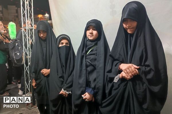 صحیح خوانی و باز خوانی احکام در موکب شمیم میدان امام خامنه‌ای شهرستان قدس 