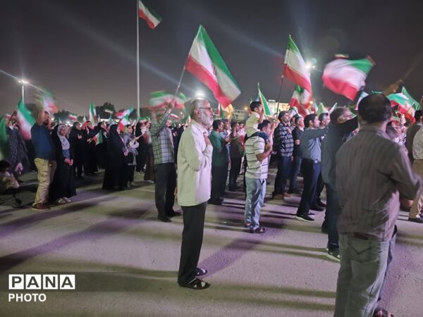 حماسه حضور؛ اجتماع بزرگ مردم بندرعباس
