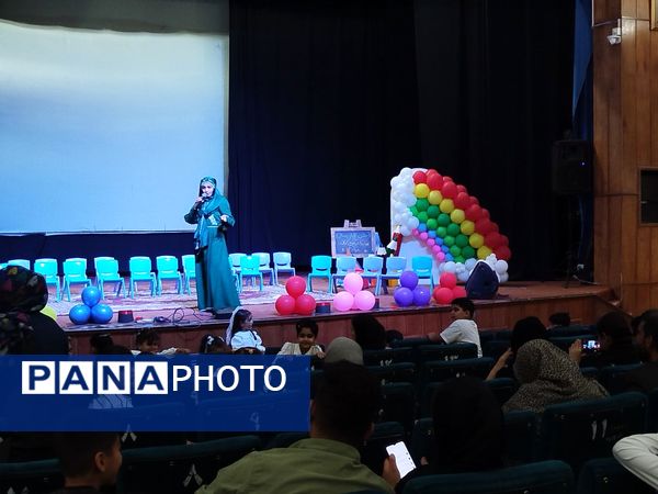 جشن باشکوه فارغ‌ التحصیلی نوگلان رنگین کمان کاشمر