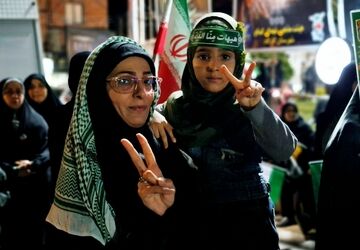 گلوگاه، صحنه بیعت عاشقانه