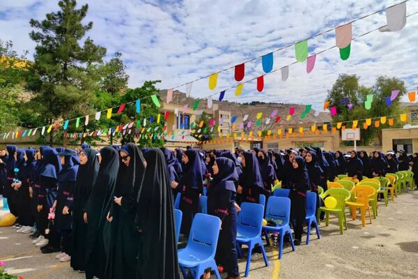 آیین زنگ سپاس معلم در شیراز