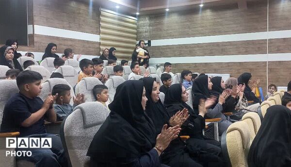 قصه‌ یک روز شیرین در کنار بچه‌‌ها؛ قاب‌‌های دیدنی از جشن روز جهانی کودک در سلسله