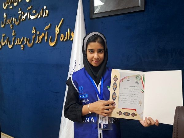 خبرنگار با بی‌طرفی و صداقت باید صدای مردم باشد