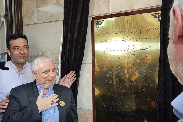 افتتاح دو مدرسه در شهرک وائین شهرستان شهریار توسط استاندار 
