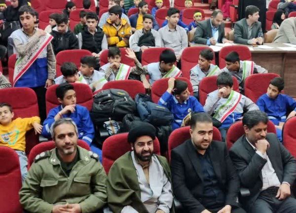 برگزاری اولین جشنواره شهرستانی سرود فجر در گالیکش