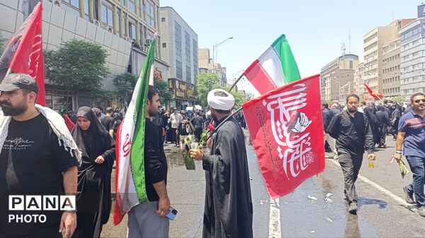 رستاخیز تاریخی لثارات خامنه ای در تهران
