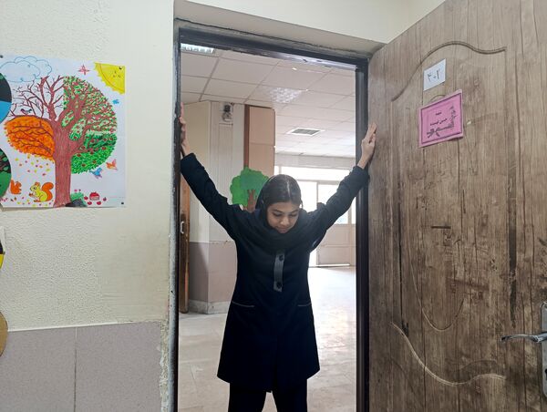 بیست‌وهفتمین مانور سراسری زلزله و ایمنی در دبیرستان میرزا جعفر سروقد