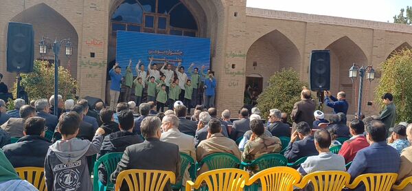 جشواره بومی محلی عناب شهرستان کوهپایه 