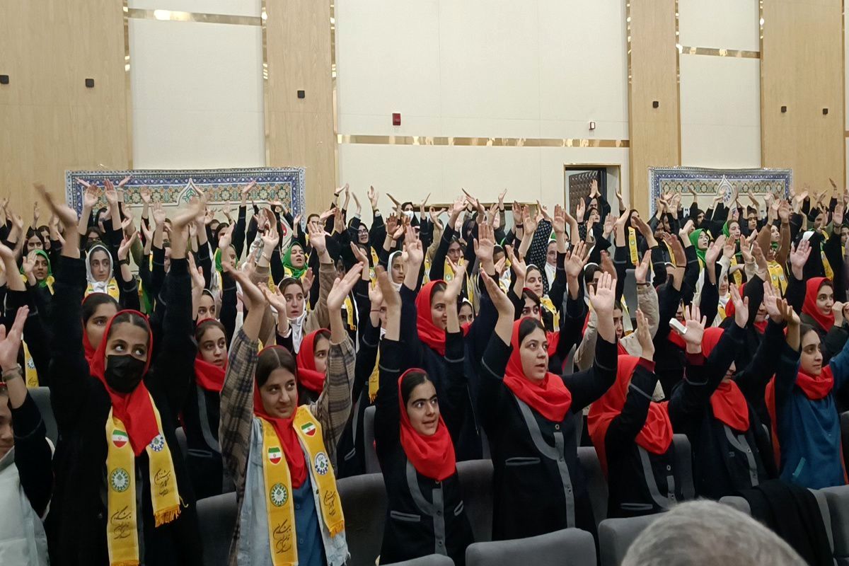 همایش بزرگ «یاوران انقلاب، پیشتازان مقاومت» در اردبیل