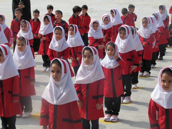 زنگ شکوفه‌ها در شهرستان عباس‌آباد به صدا درآمد