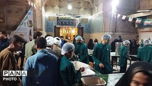 چایخانه فاطمه الزهرا در هشتاد و دومین شب از اجتماعات مردمی نیشابور 