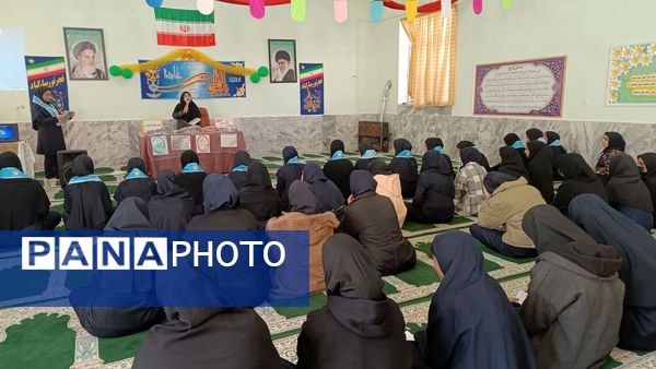 شور انقلابی و شمیم مهدوی در دبیرستان تمام تشکیلاتی الزهرا(س) شهرستان سرخس