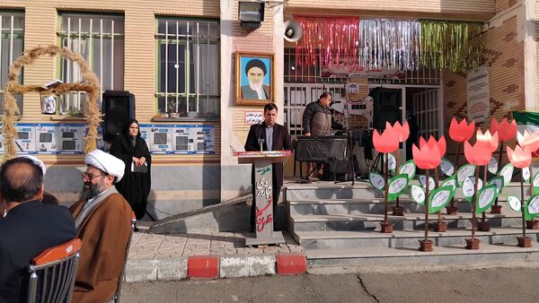 جشن بزرگ دانش‌آموزی فجر انقلاب اسلامی  در اهر