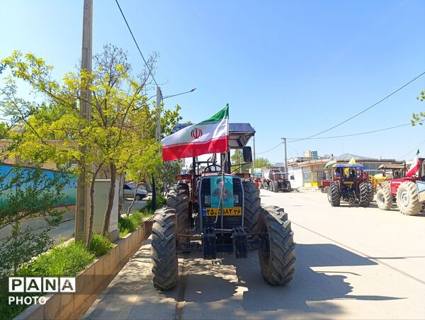 رژه تراکتورسواران در مانه؛ ارج نهادن به مقام شهدای میناب در چهلمین روز شهادتشان