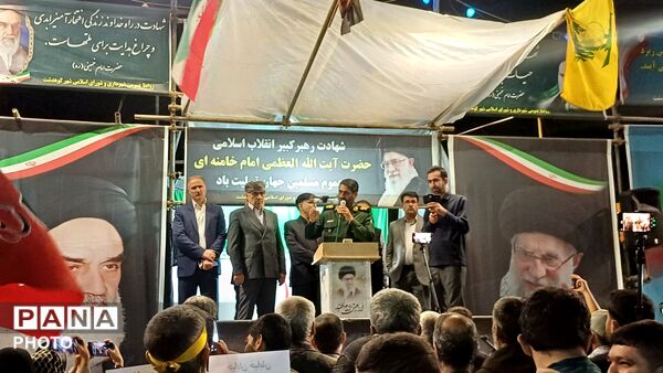حضور پرصلابت مردم کوهدشت در اجتماع شبانه جلوه‌ای از همبستگی و بصیرت