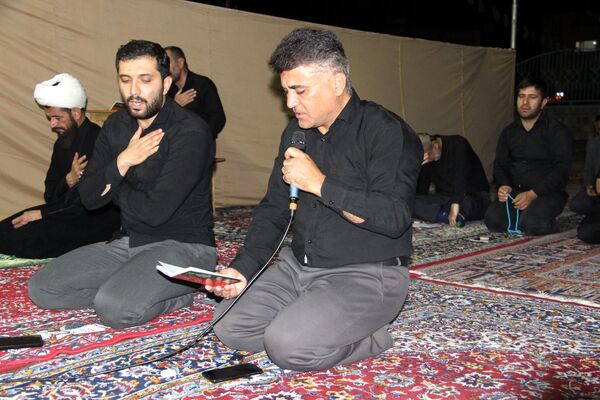 مراسم عزاداری شب هفتم محرم در مسجد امام هادی(ع) شهرکرد