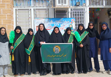 صبحگاه رضوی در دبستان نعمت‌الهی آباده