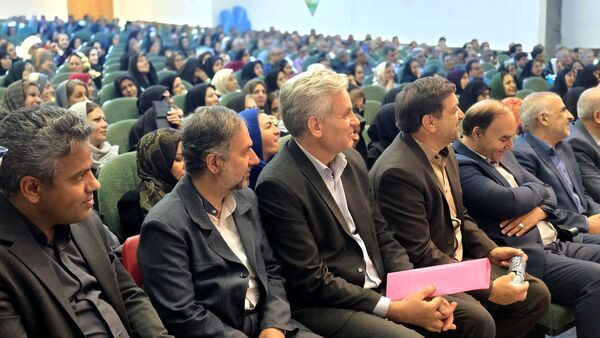 همایش تجلیل از فرهنگیان بازنشسته ناحیه۴ اصفهان در اردوگاه شهید بهشتی اصفهان