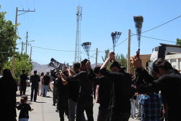 عزاداری تاسوعای حسینی در شهر درق 