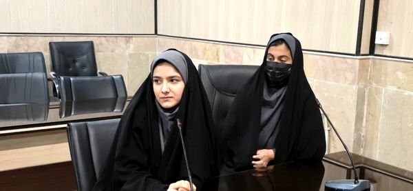 نشست مدیر آموزش‌ و پرورش با اعضای شورای دانش‌آموزی متوسطه اول