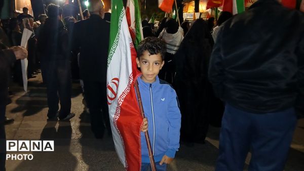 ندای وحدت و ولایت در ۸۲ شب بیعت با رهبری