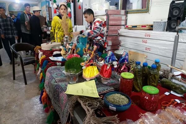 جشنواره آداب و رسوم و غذاهای سنتی شهرستان‌های فارس