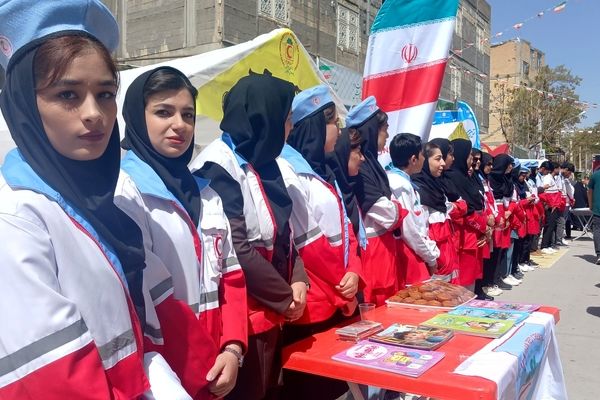 موکب عشق؛ تجدید عهد خادمان هلال‌احمر فارسان با راه  سردار سلیمانی