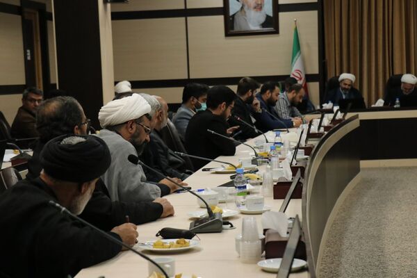 نشست هم‌اندیشی کانون‌های فرهنگی هنری مساجد با حضور معاون فرهنگی اجتماعی استاندار 