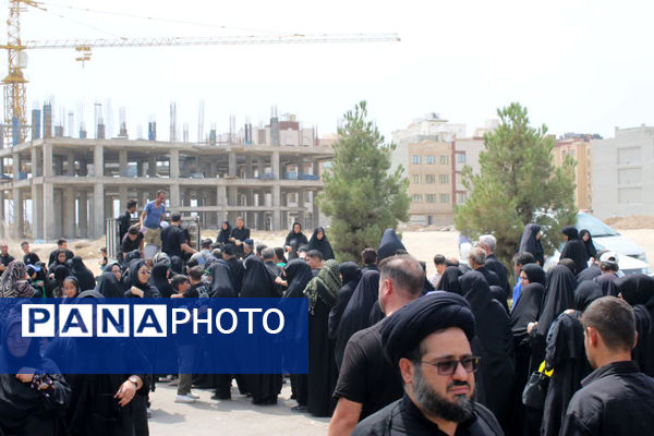 جلوه‌های زیبای انس و همدلی در خدمت به ارادتمندان سیدالشهدا(ع)