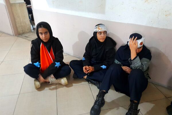 مانور زلزله در دبیرستانه دخترانه شاهد فیض ناحیه 3 شیراز