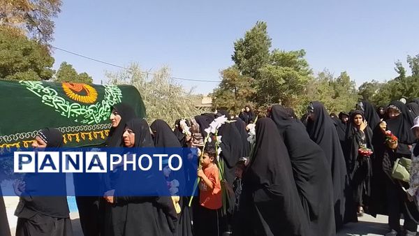 خیابان‌های بن، رنگ ماتم گرفت: تشییع نمادین پیکر امام هشتم