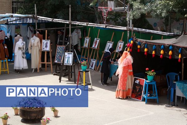 افتتاح نخستین جشنواره تن‌پوش نور، نمایشگاه مُد و لباس ایرانی اسلامی در شهرستان بهارستان 