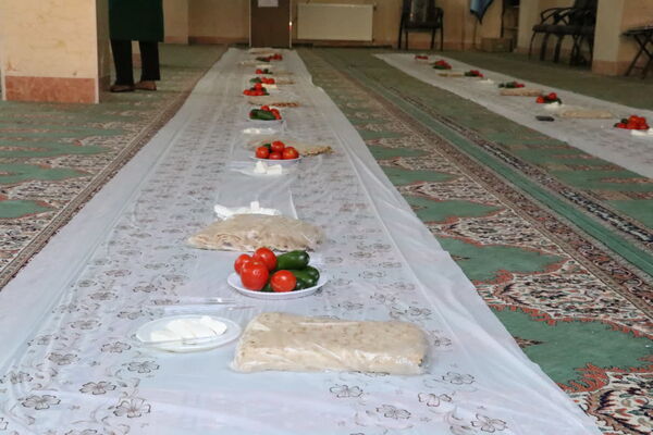 مراسم روز جهانی غذا در دبیرستان فرزانگان دکتر شاهی