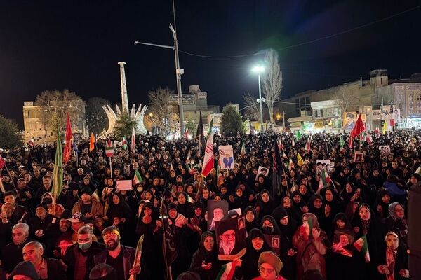 میدان شهید سلیمانی، کانون تجدید پیمان؛ ملت یکپارچه در حمایت از رهبر معظم انقلاب