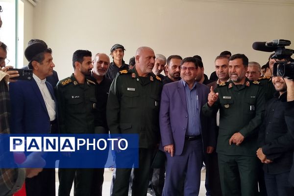 بازدید مسئولان از مدارس نوسازی‌شده لردگان در طرح ملی شهید عجمیان 