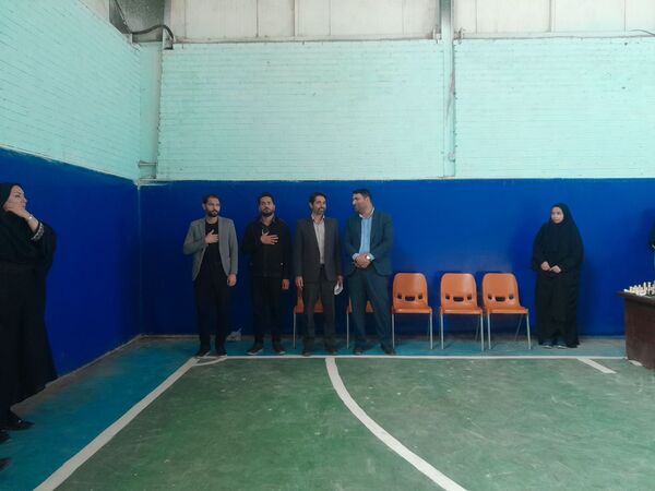 المپیاد ورزشی درون مدرسه ای در مدارس متوسطه اول و دوم دخترانه شهر نسر 