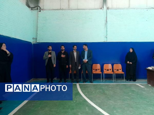 المپیاد ورزشی درون مدرسه ای در مدارس متوسطه اول و دوم دخترانه شهر نسر 