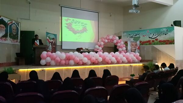 مراسم جشن روز دختر و تجلیل از دختران حافظ قرآن در شهرستان بم