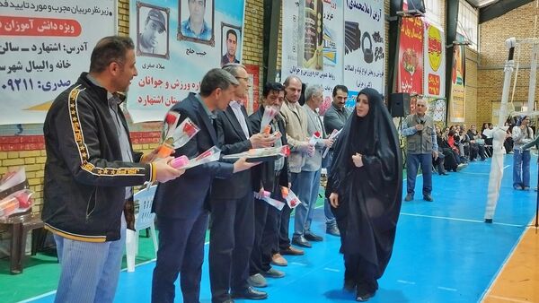  آیین تجلیل از بانوان ورزشکار شهرستان اشتهارد 